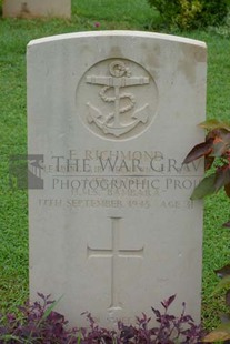 TRINCOMALEE WAR CEMETERY - RICHMOND, ERNEST